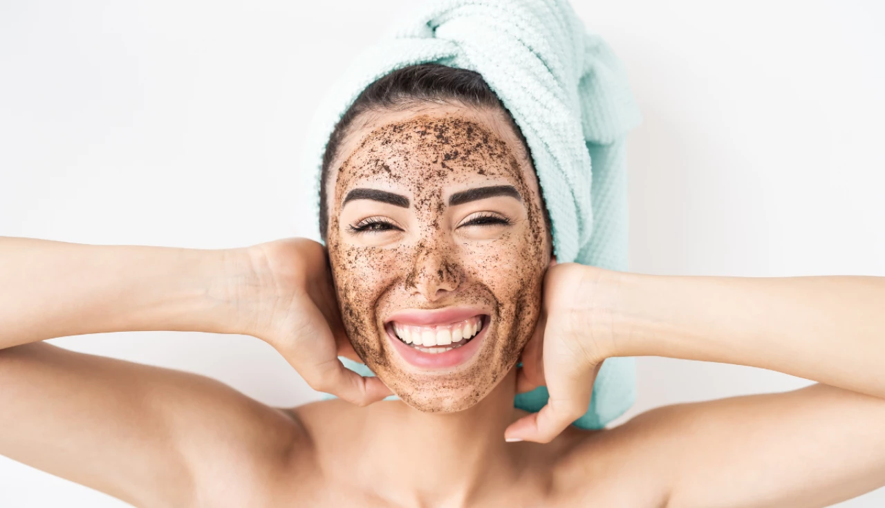 Como fazer uma esfoliação facial caseira