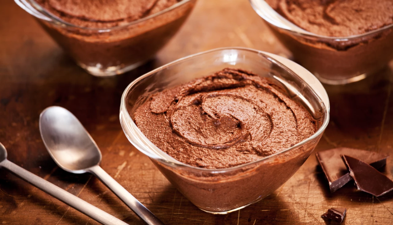 Como fazer sobremesa gelada com 3 ingredientes