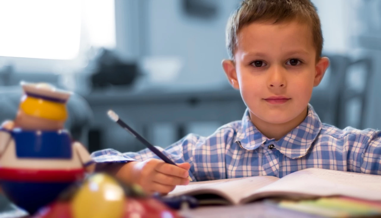 Como ajudar seu filho nas tarefas escolares de forma eficiente