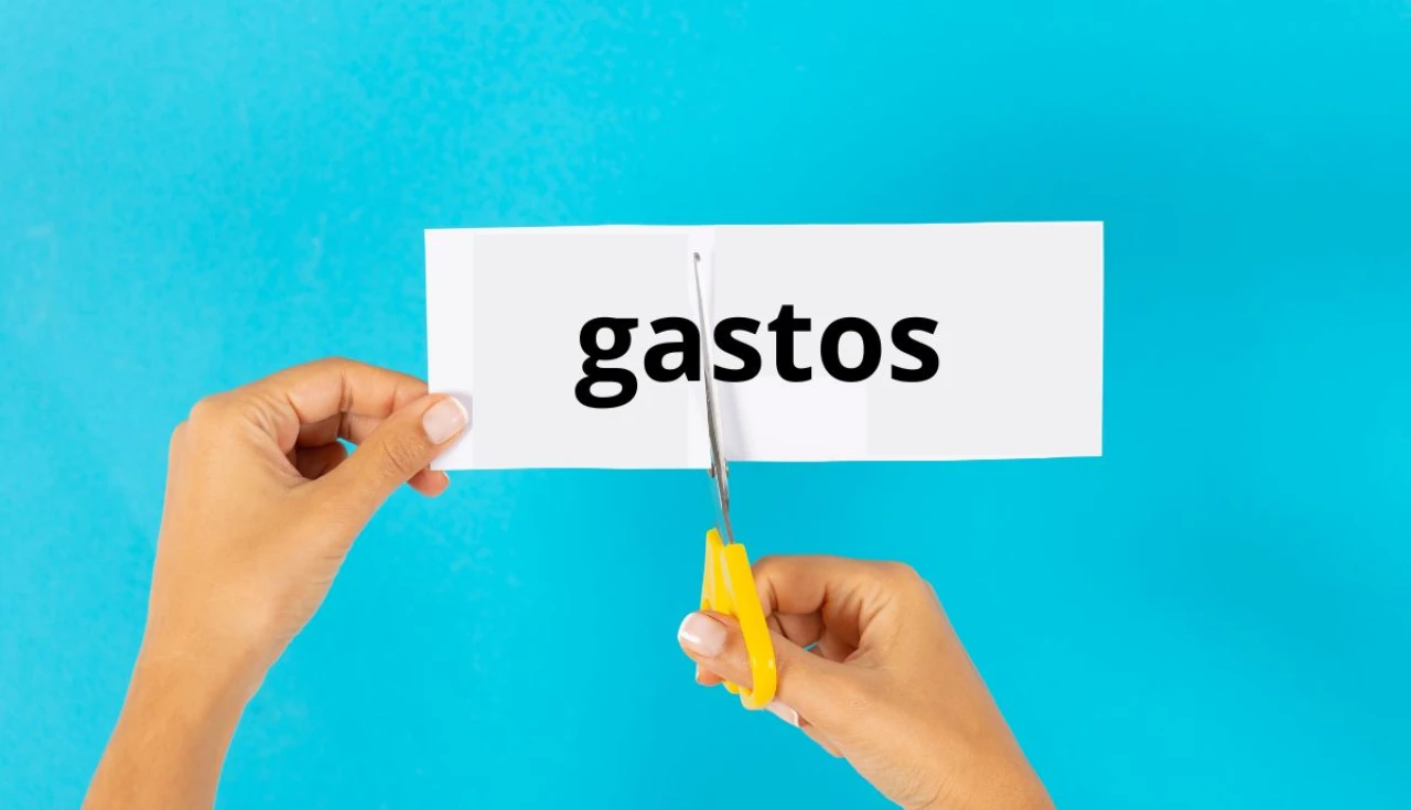 Como reduzir despesas fixas sem abrir mão do conforto